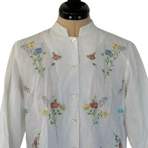 Erika white button-up blouse with floral embroidery